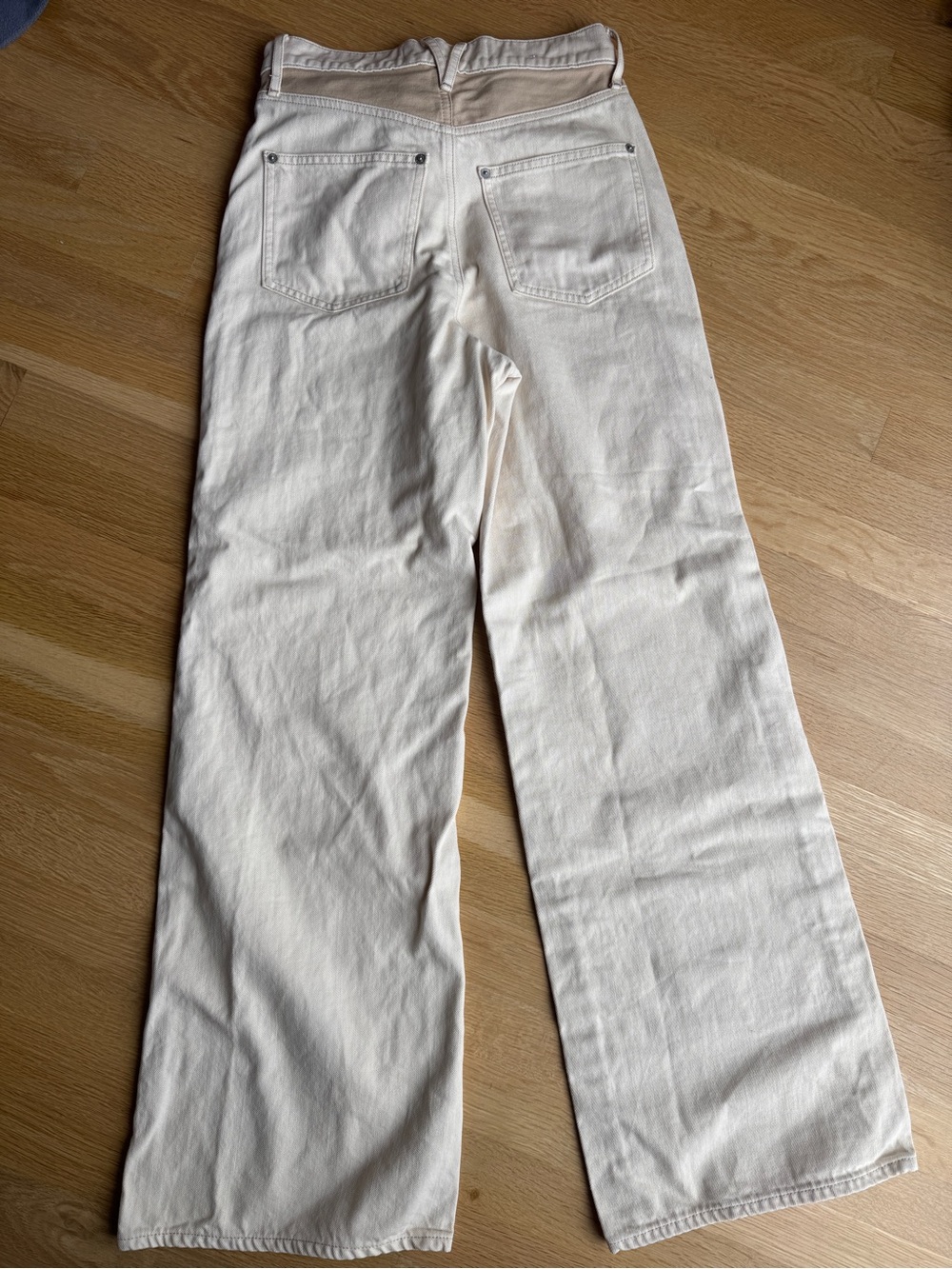 Veronica Beard Two-Tone White and Beige Panel Wide-Leg Jeans - Picture 3 of 8